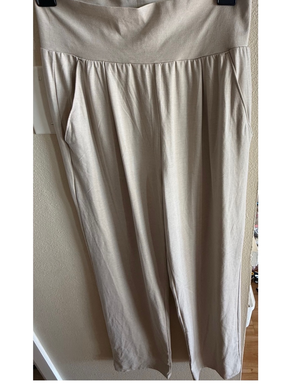 Women’s vuori Lux at Ease pants size small